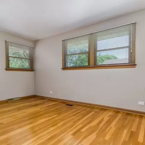 2012 E Wintergreen Ave, Mount Prospect, IL 60056 photo 15