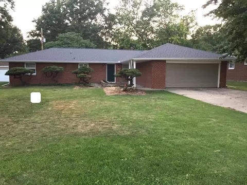 1805 Lynwood Dr, Champaign, IL 61821