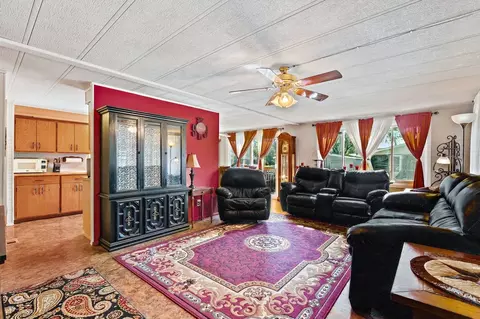 188 Tollview Rd, Elgin, IL 60123 photo 4