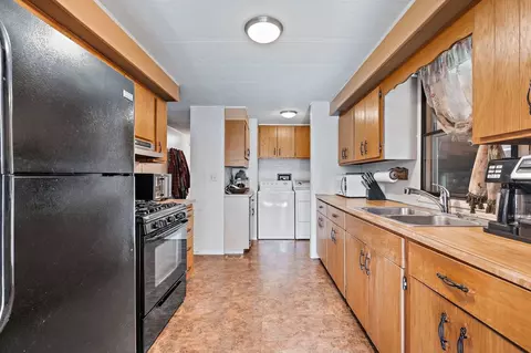 188 Tollview Rd, Elgin, IL 60123 photo 8