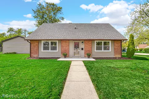 152 Frederick Dr, Chicago Heights, IL 60411