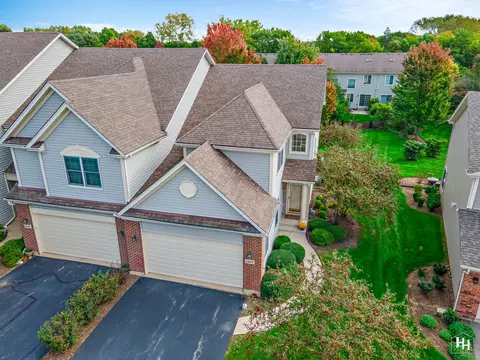 1257 Prairie View Pkwy, Cary, IL 60013
