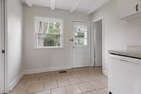 244 E Berkley Ln, Hoffman Estates, IL 60169 photo 13