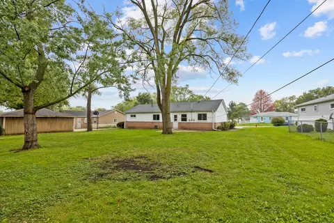 244 E Berkley Ln, Hoffman Estates, IL 60169 photo 25