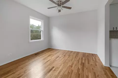 244 E Berkley Ln, Hoffman Estates, IL 60169 photo 7