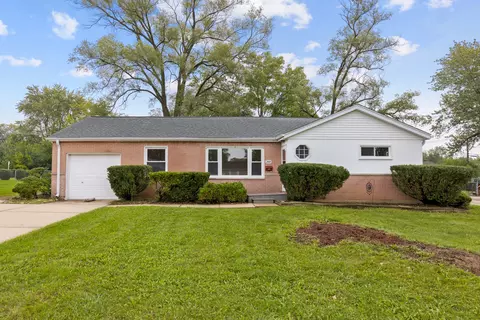 244 E Berkley Ln, Hoffman Estates, IL 60169 photo 2