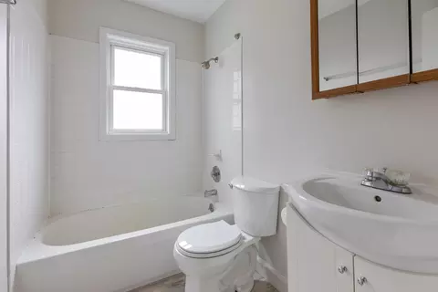 244 E Berkley Ln, Hoffman Estates, IL 60169 photo 17