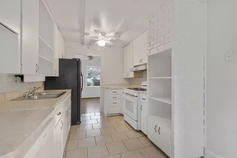 244 E Berkley Ln, Hoffman Estates, IL 60169 photo 11