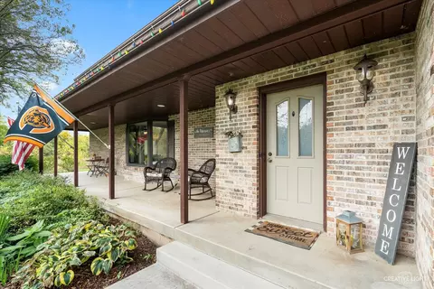 2655 E Il Route 72, Leaf River, IL 61047 photo 3