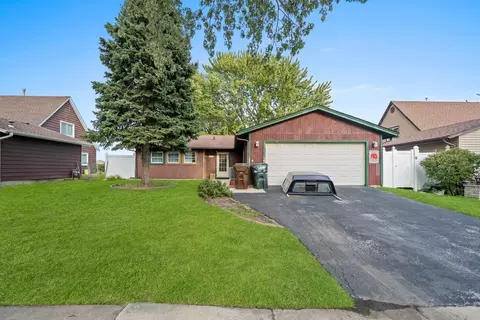17473 Eastgate Dr, Country Club Hills, IL 60478