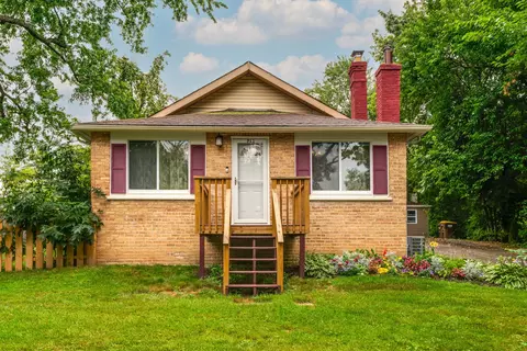 713 Paul St, Mchenry, IL 60051