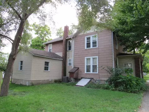 933 E Jackson St, Morris, IL 60450 photo 3