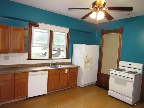 933 E Jackson St, Morris, IL 60450 photo 7