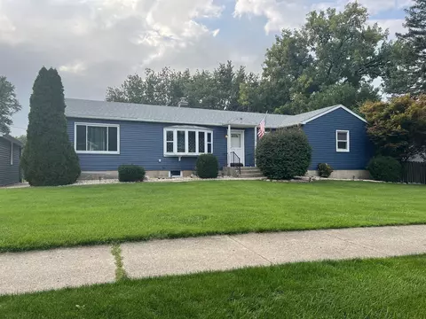 6950 Center Ave, Hanover Park, IL 60133
