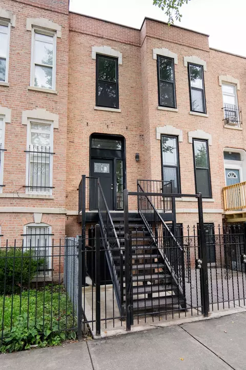 2139 S Millard Ave, Chicago, IL 60623 photo 2