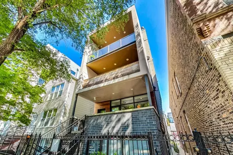2217 N Leavitt St #3, Chicago, IL 60647