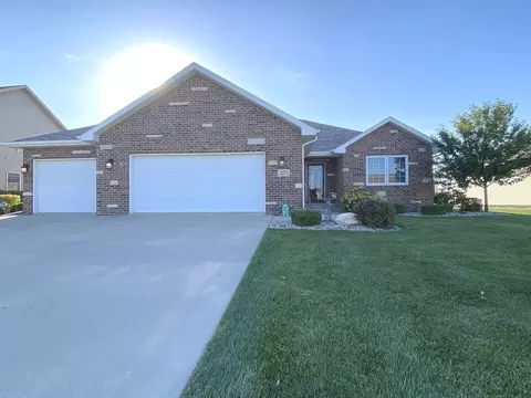2175 Prairie Chase Dr, Bourbonnais, IL 60914