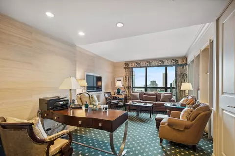 180 E Pearson St #5704, Chicago, IL 60611 photo 22