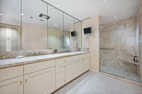 180 E Pearson St #5704, Chicago, IL 60611 photo 19