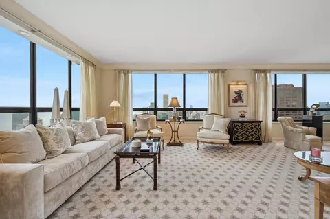 180 E Pearson St #5704, Chicago, IL 60611 photo 4