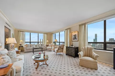 180 E Pearson St #5704, Chicago, IL 60611 photo 6