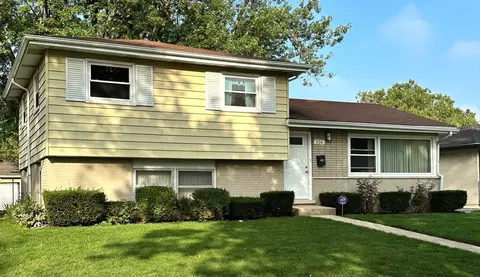 516 N 5th Ave, Des Plaines, IL 60016