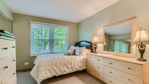 3980 N Parkside Dr, Hoffman Estates, IL 60192 photo 22