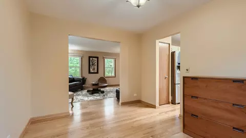 3980 N Parkside Dr, Hoffman Estates, IL 60192 photo 7