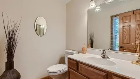 3980 N Parkside Dr, Hoffman Estates, IL 60192 photo 16