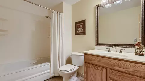 3980 N Parkside Dr, Hoffman Estates, IL 60192 photo 24