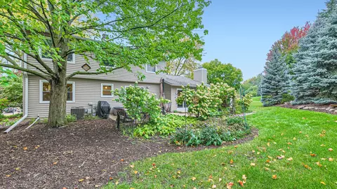 3980 N Parkside Dr, Hoffman Estates, IL 60192 photo 29