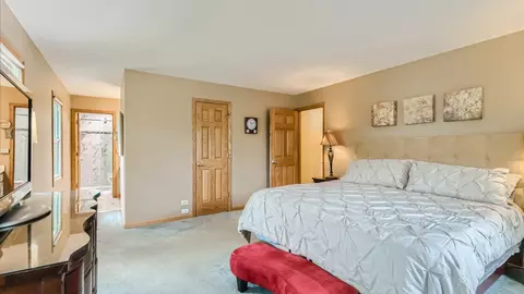 3980 N Parkside Dr, Hoffman Estates, IL 60192 photo 19