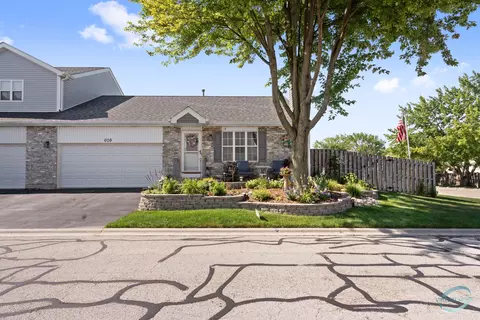 620 Glenhurst Ct, Romeoville, IL 60446