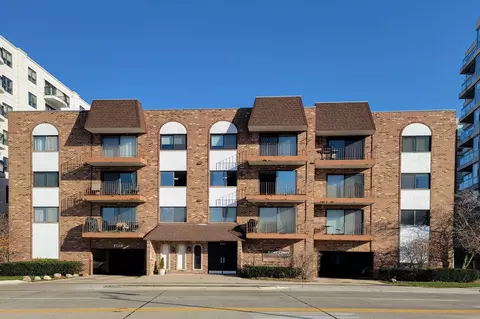 603 S Des Plaines River Rd #2B, Des Plaines, IL 60016