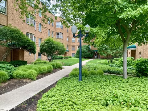 4945 N Wolcott Ave #1A, Chicago, IL 60640