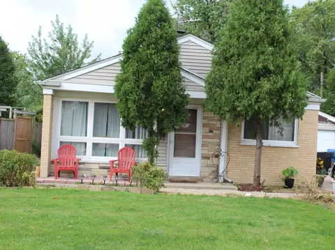 Undisclosed, Chicago, IL 60652