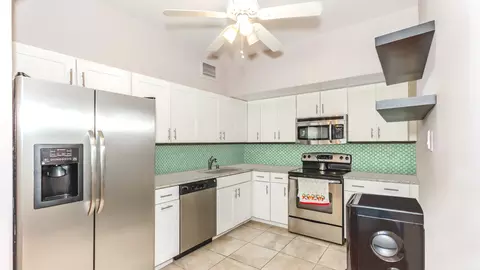 175 E Delaware Pl #4603, Chicago, IL 60611 photo 2