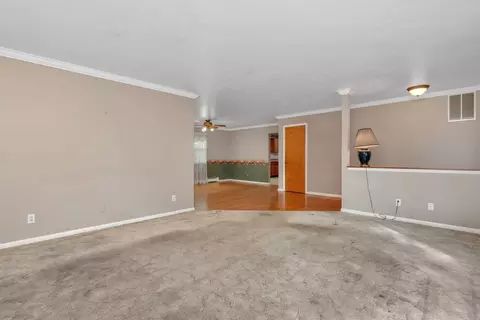 1223 Gladys Ave, Morris, IL 60450 photo 4