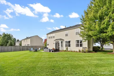 11619 Chesapeake Dr, Plainfield, IL 60585 photo 5