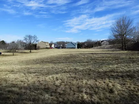 800 E Algonquin Rd, Algonquin, IL 60102 photo 1