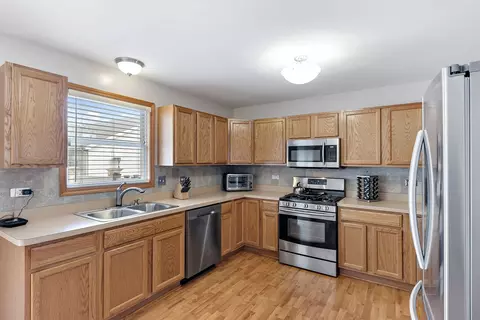 313 Timbers Bluff Trl, Beecher, IL 60401 photo 8