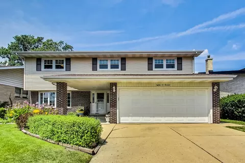 8614 W North Ter, Niles, IL 60714