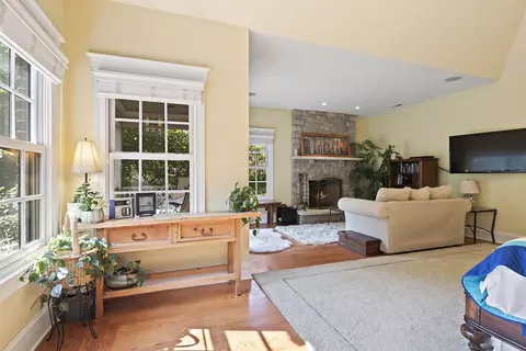 411 Selborne Rd, Riverside, IL 60546 photo 27