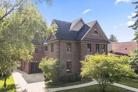 411 Selborne Rd, Riverside, IL 60546