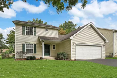26590 W Catalpa Rd, Antioch, IL 60002