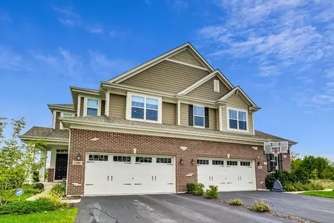 23087 N Pinehurst Dr, Kildeer, IL 60047
