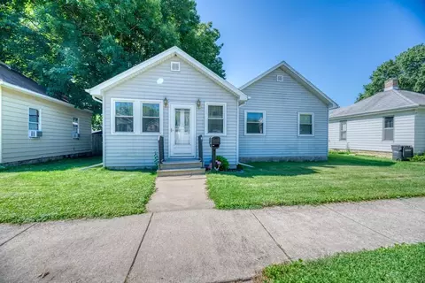 837 E Main St, Morris, IL 60450