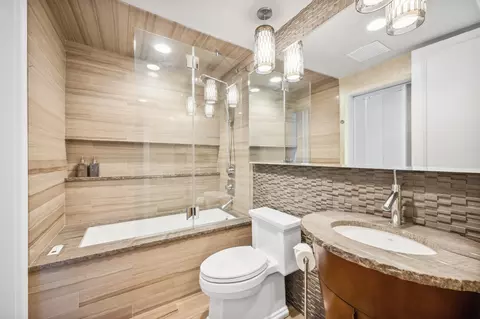 180 E Pearson St #5203, Chicago, IL 60611 photo 24