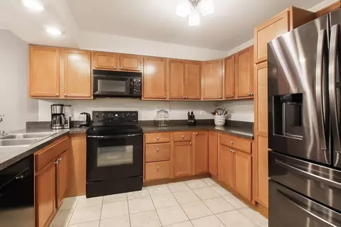 4704 Euclid Ave #1D, Rolling Meadows, IL 60008 photo 5