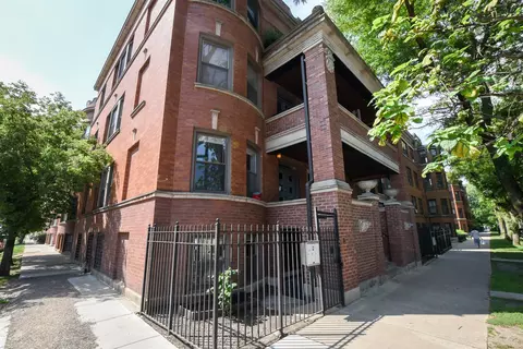3001 W Logan Blvd #G, Chicago, IL 60647